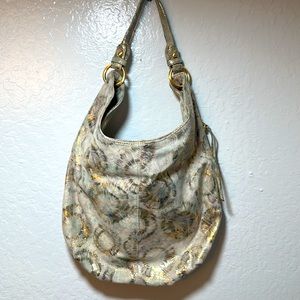 NWOT Gorgeous Metallic Hobo Shoulder Bag